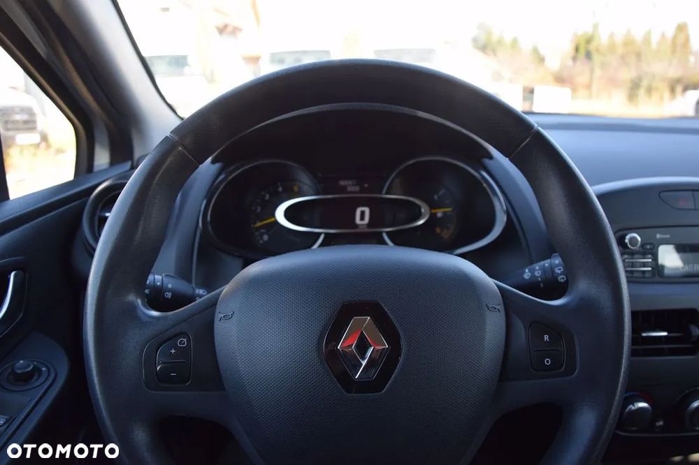 Renault Clio 1.5 dCi Alize - 10