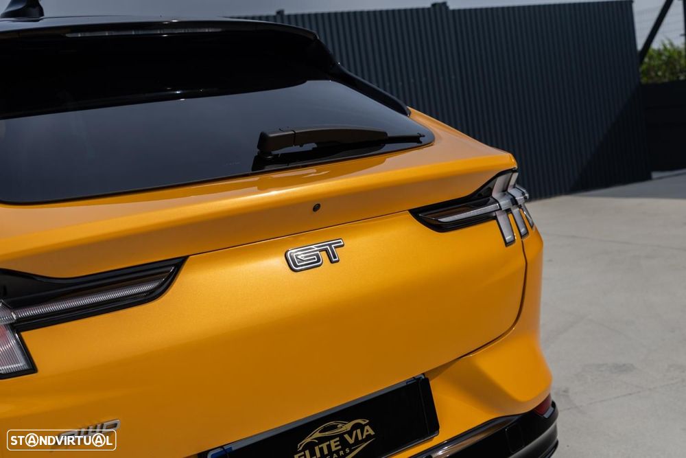 Ford Mustang Mach-E GT AWD - 19