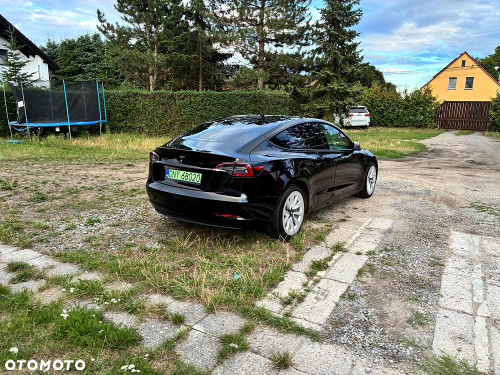 Tesla Model 3 RWD Standard - 12