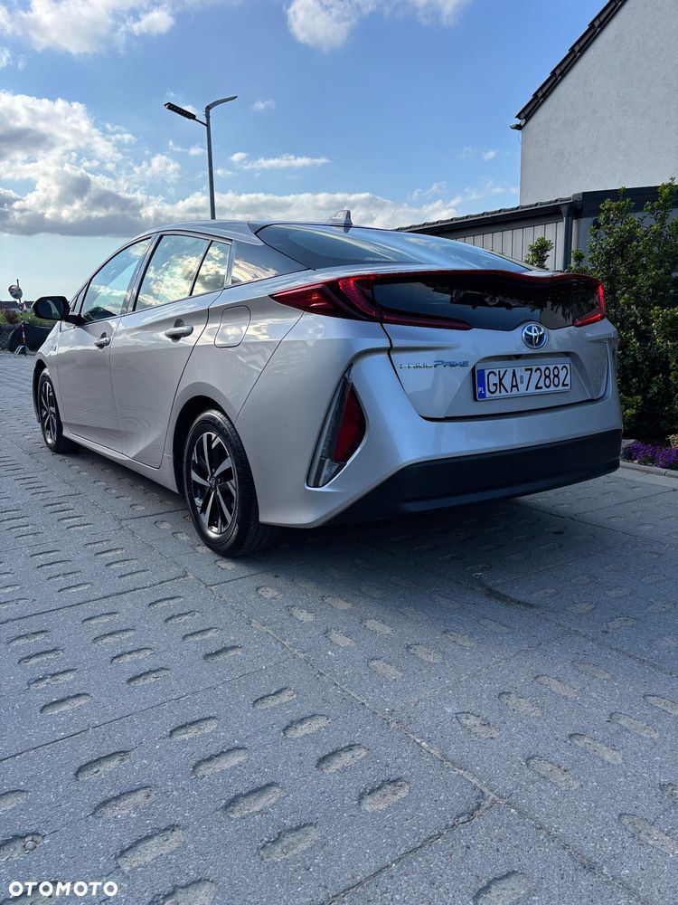 Toyota Prius 1.8 Hybrid Prestige - 13