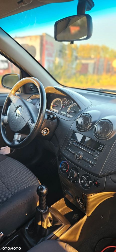 Chevrolet Aveo - 13