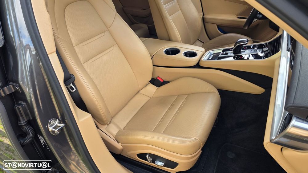 Porsche Panamera Sport Turismo 4 E-Hybrid Platinum Edition - 17