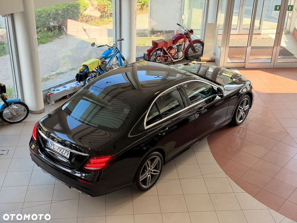 Mercedes-Benz Klasa E 220 d 4-Matic 9G-TRONIC - 16