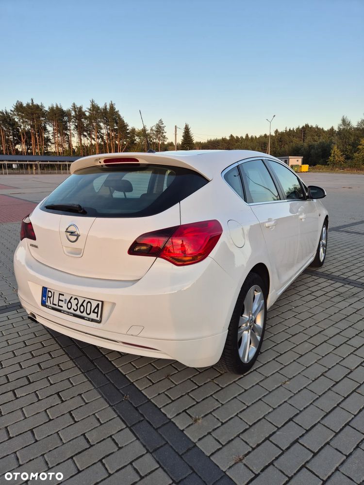 Opel Astra - 4