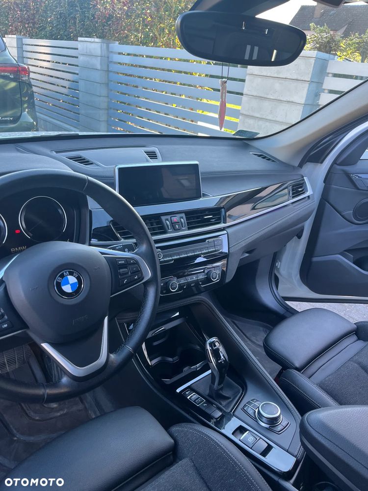 BMW X1 sDrive18i Sport Line - 3