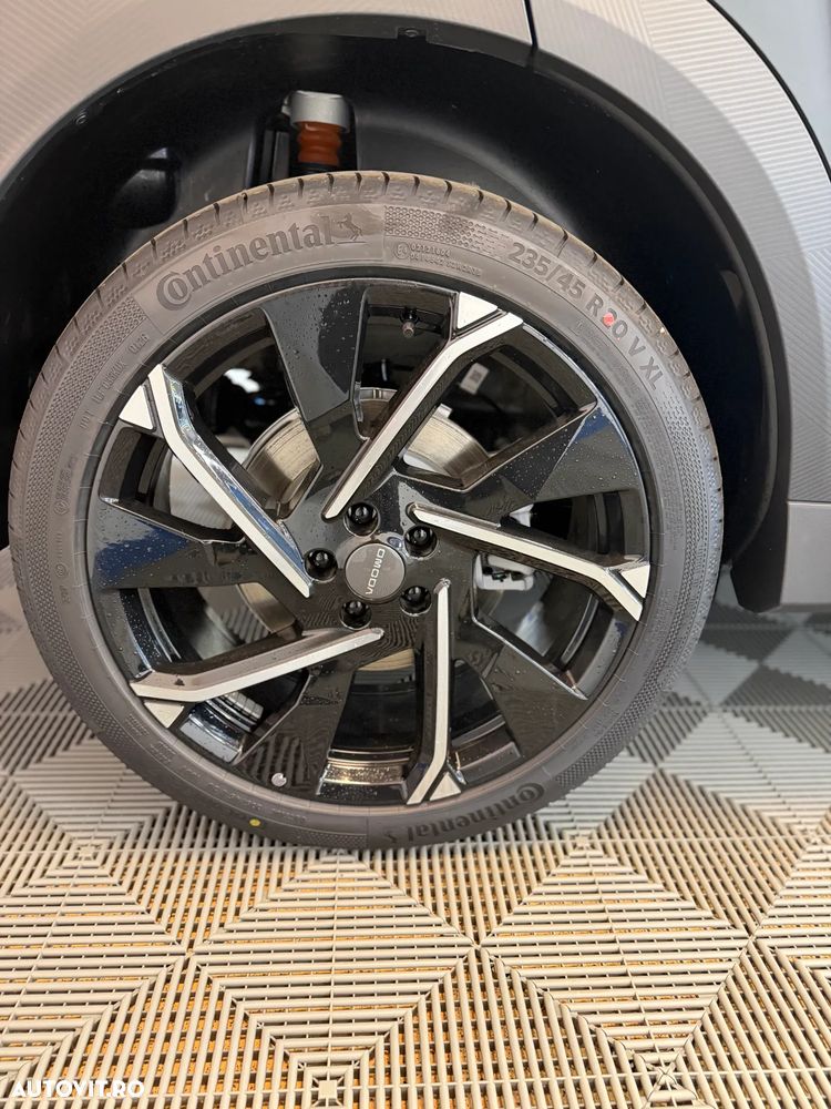 Omoda 7 1.5 TGDI 1DHT PHEV Exclusive - 12