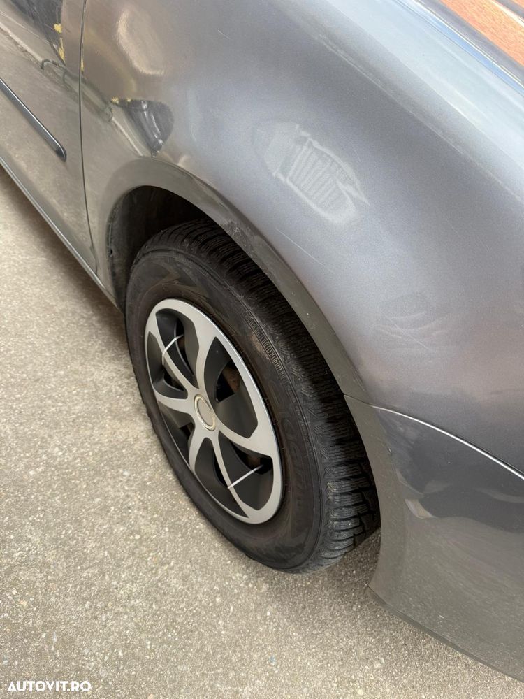 Volkswagen Golf - 27