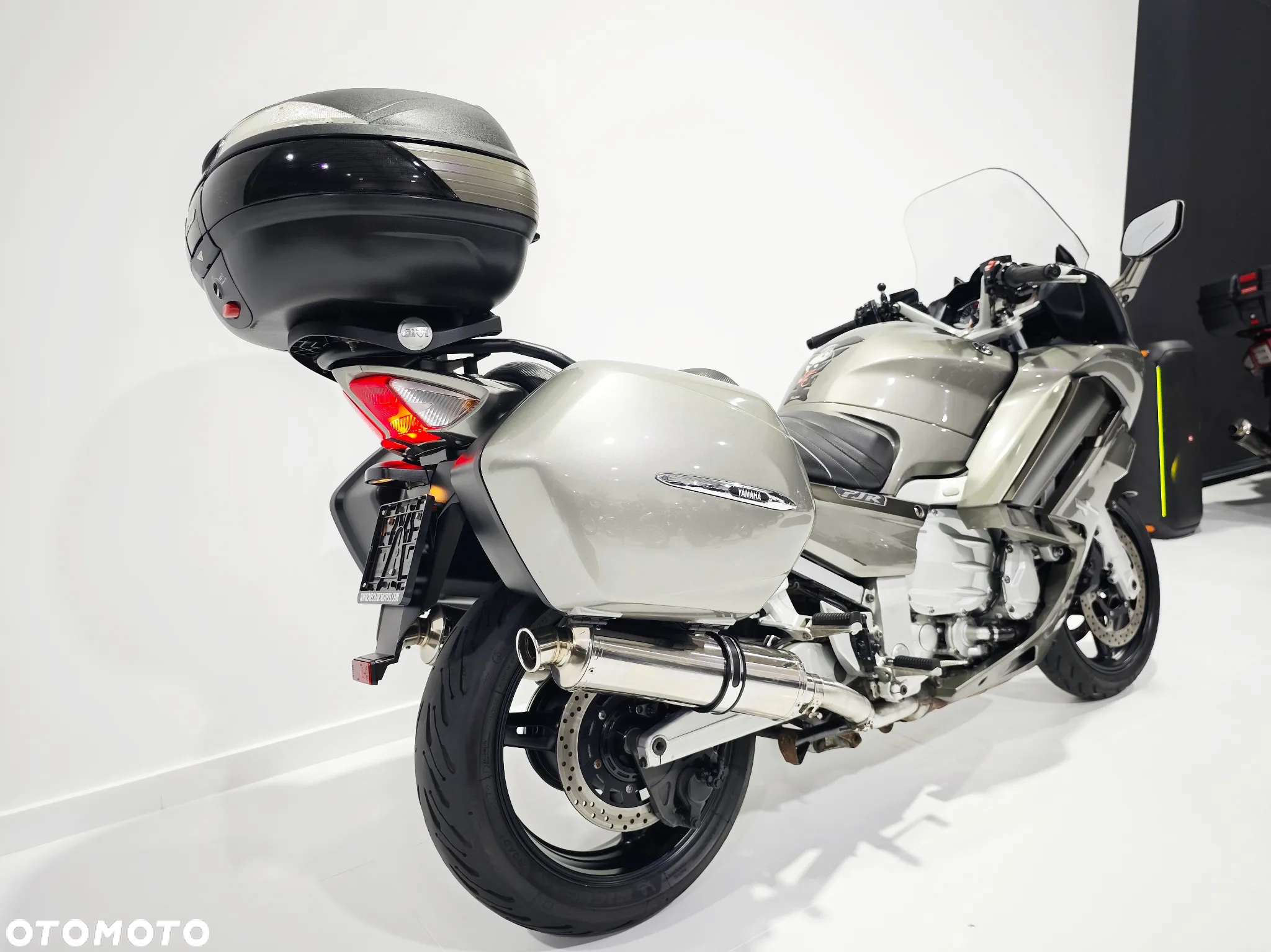 Yamaha FJR - 17