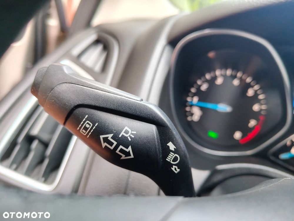 Ford Focus 1.0 EcoBoost Titanium ASS - 31