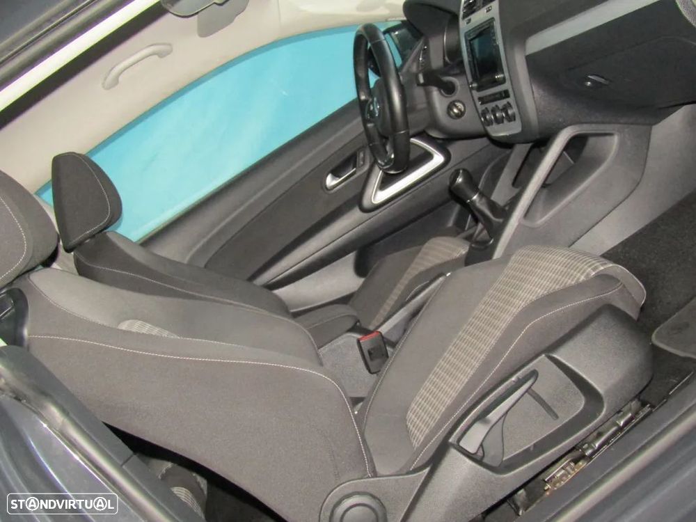 VW Scirocco 2.0 TDI Sport - 16