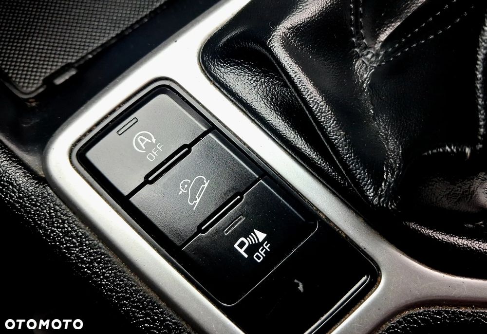 Kia Sportage 1.7 CRDI 2WD Dream-Team Edition - 34