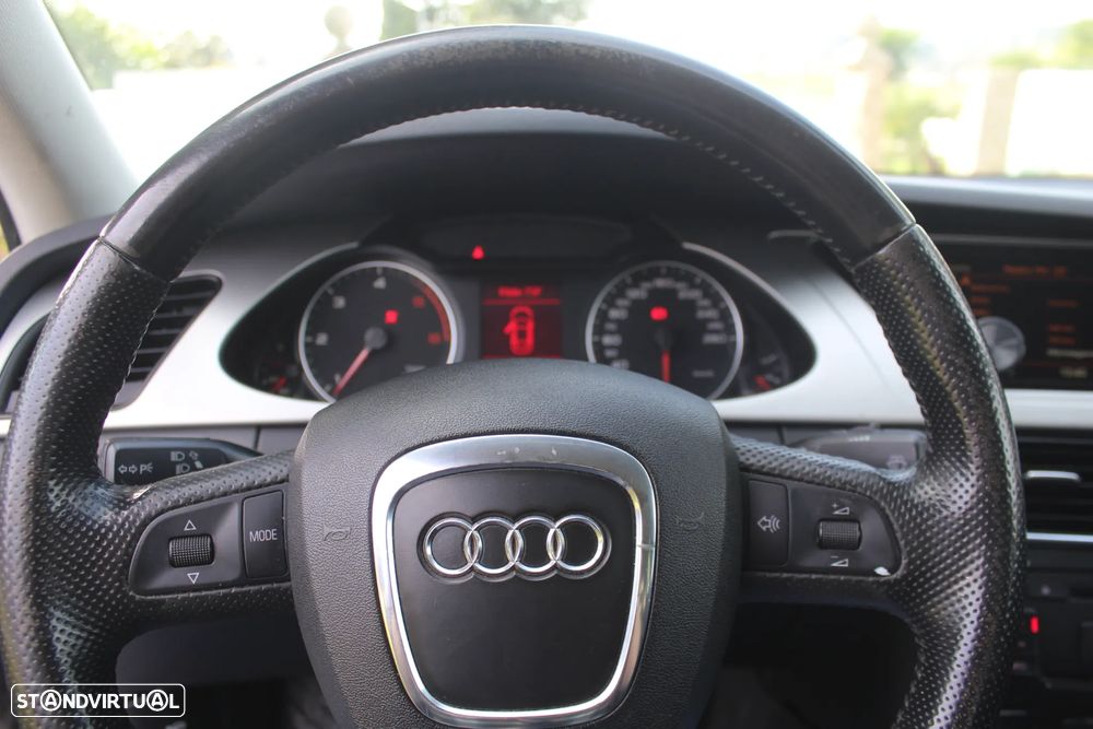 Audi A4 2.0 TDI - 11