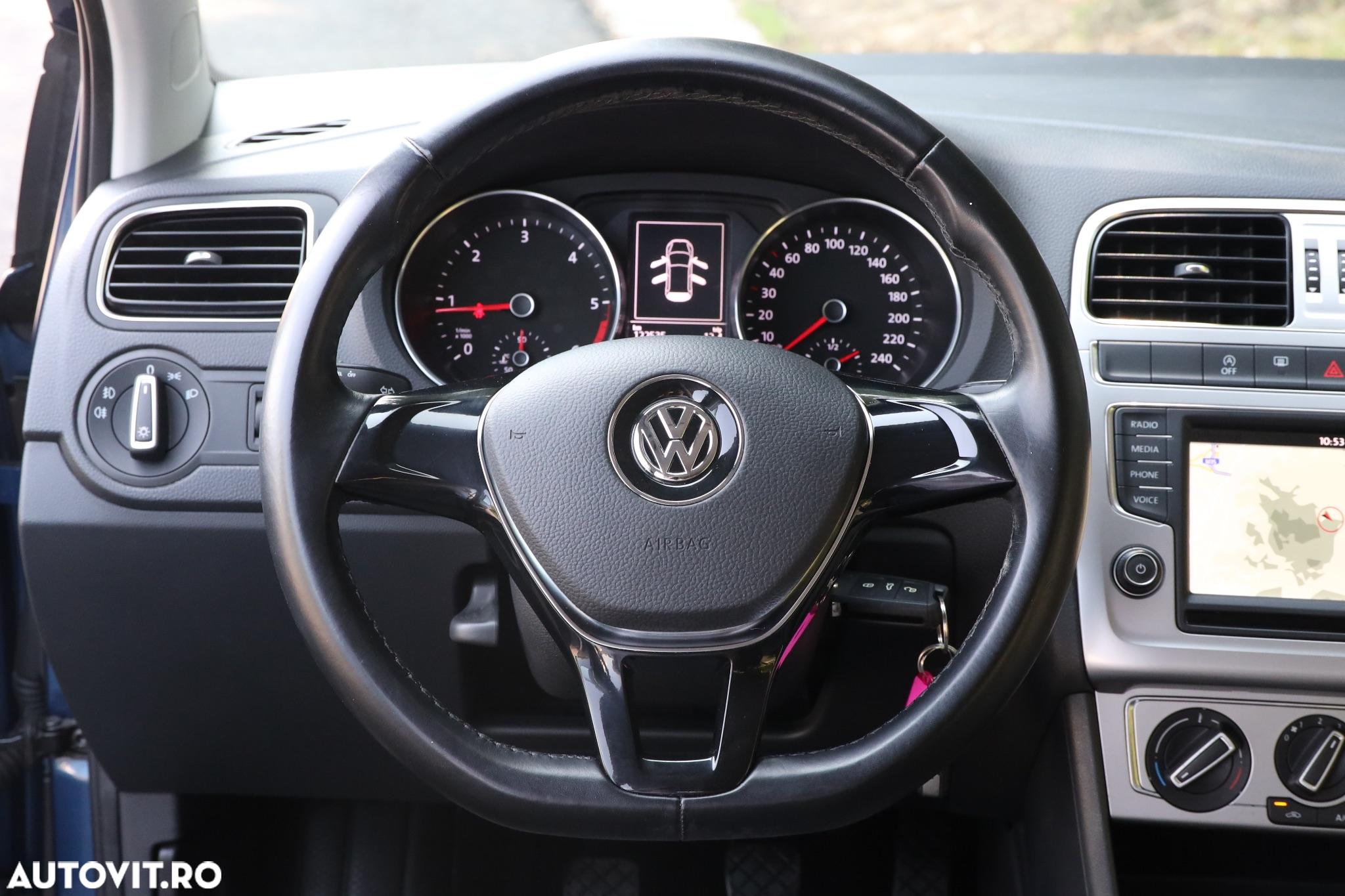 Volkswagen Polo 1.4 TDI (Blue Motion Technology) Comfortline - 26