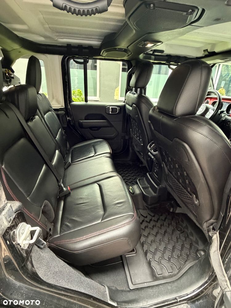 Jeep Wrangler 3.6 Unlim Rubicon - 11