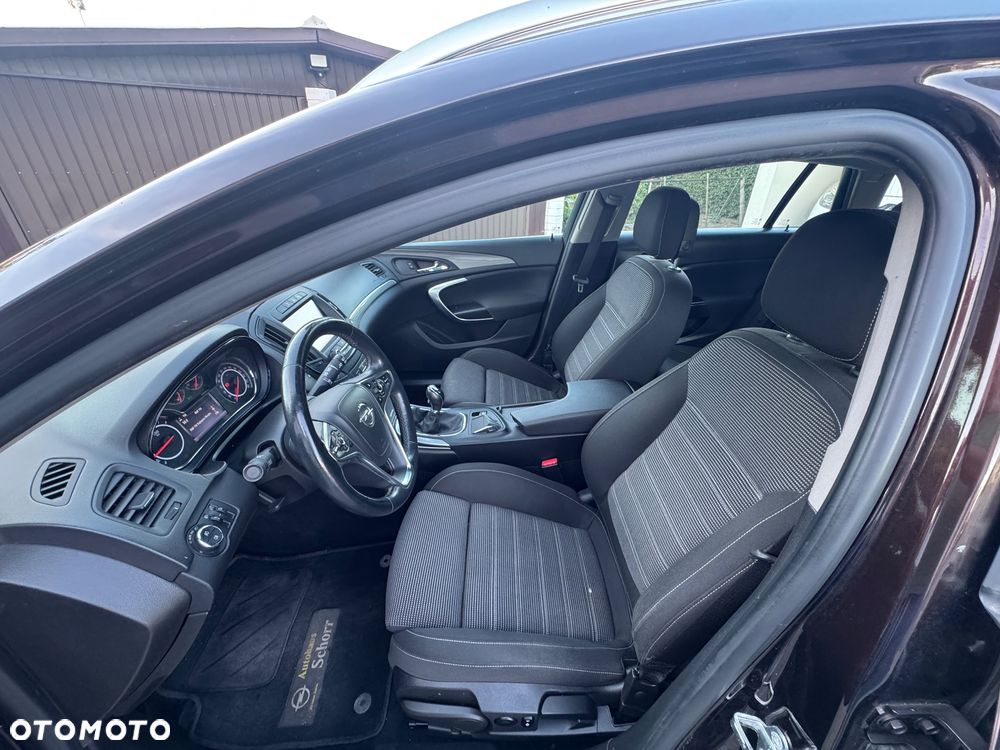 Opel Insignia - 23