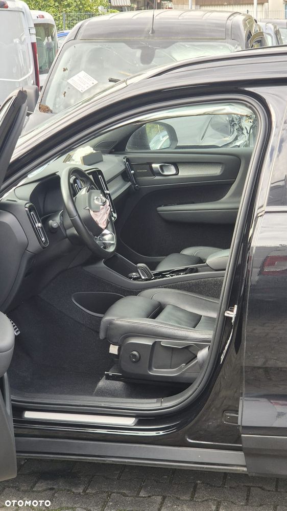 Volvo XC 40 T4 Recharge DKG Essential - 13