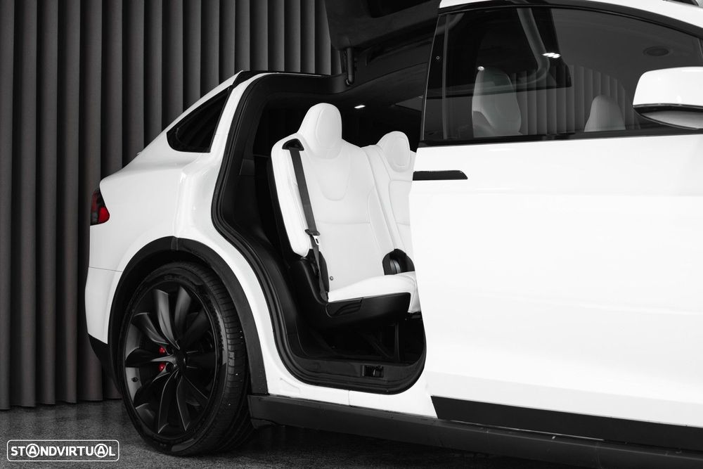 Tesla Model X Ludicrous Performance - 11