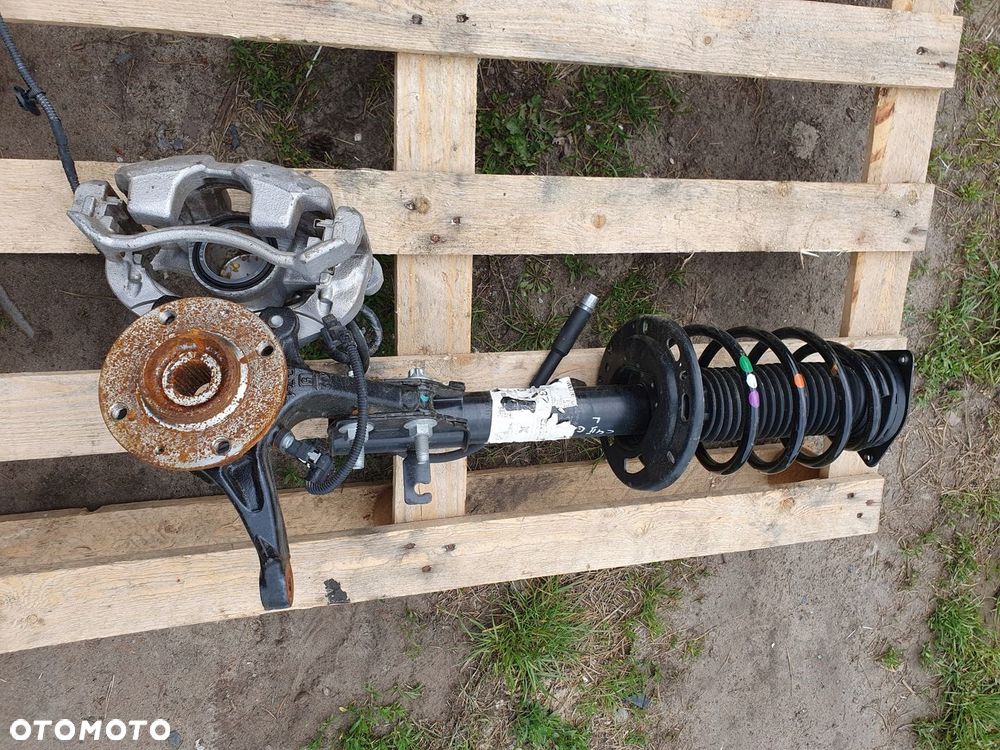 LEWA ZWROTNICA LEWA MCPERSON citroen c4 III EV