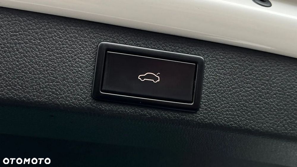 Skoda Superb 2.0 TDI DSG Premium Edition - 35