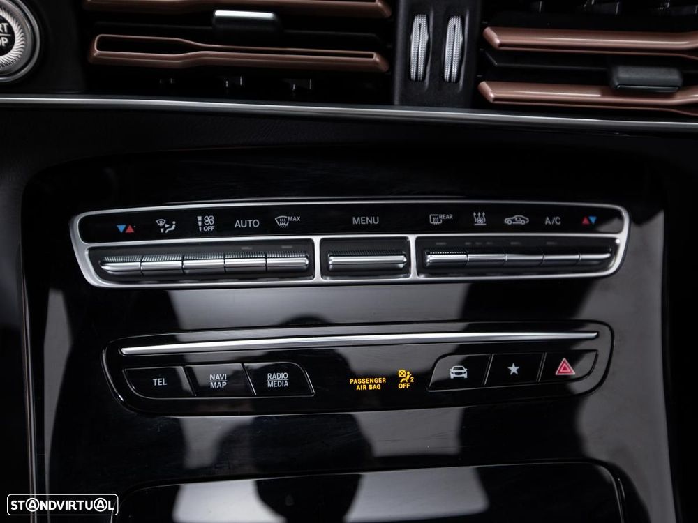 Mercedes-Benz EQC 400 4Matic Electric Art - 28
