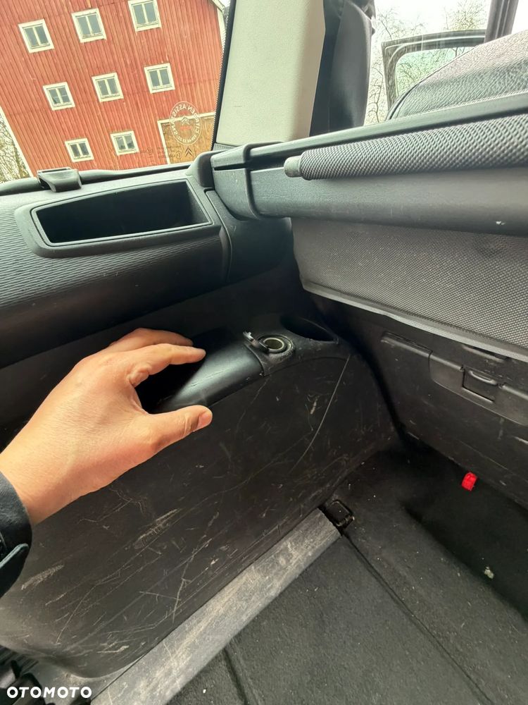 Citroën C4 Picasso 2.0 HDi FAP Exclusive - 28