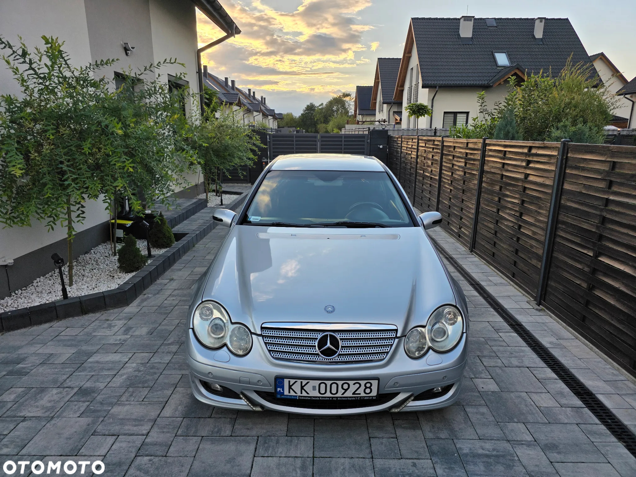 Mercedes-Benz Klasa C 230 Sportcoupe Sport Edition - 15