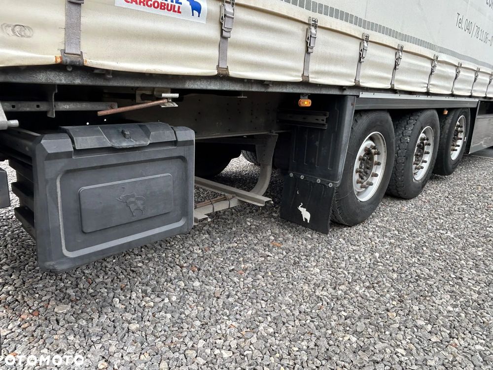 Schmitz Cargobull SCB S3T - 11