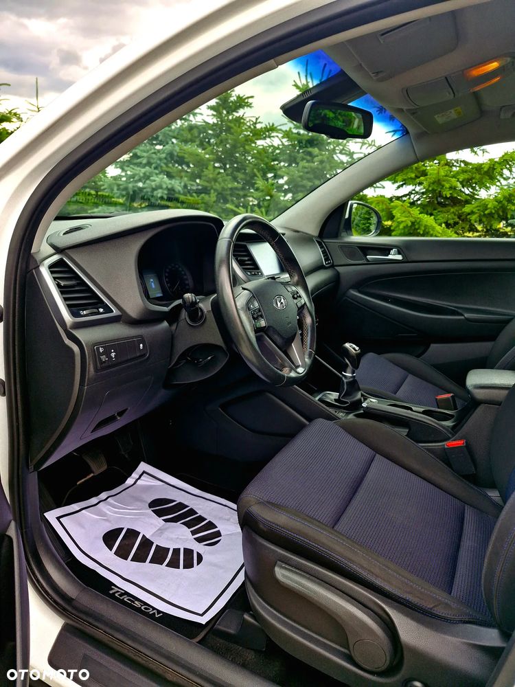 Hyundai Tucson blue 1.7 CRDi 2WD Style - 9