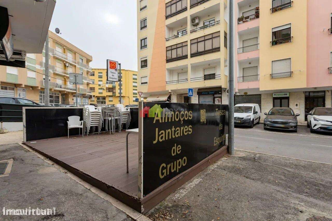 Loja com Esplanada e Elevada Visibilidade em Setúbal - Grande imagem: 4/25