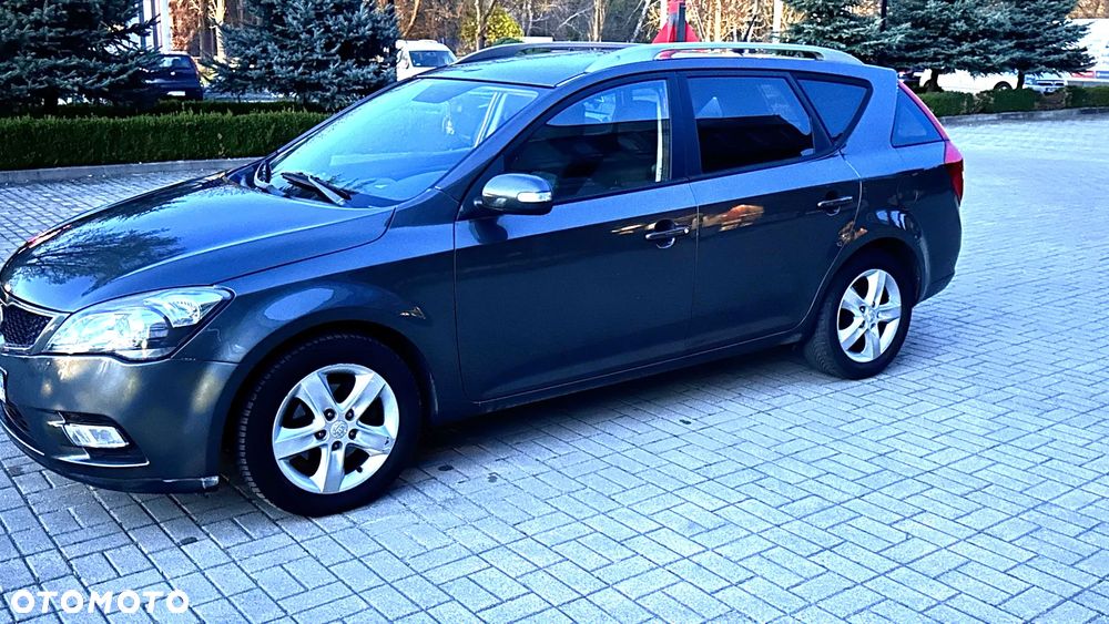 Kia Ceed 1.6 CRDi Business Line - 11