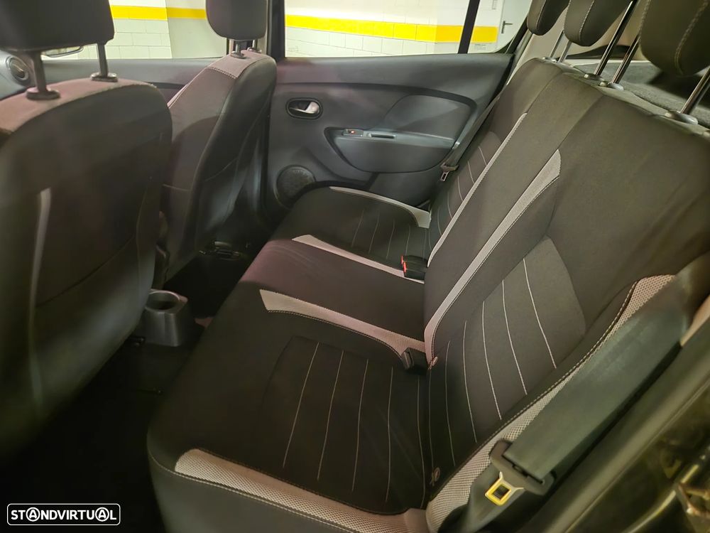 Dacia Sandero 0.9 TCe Stepway - 30