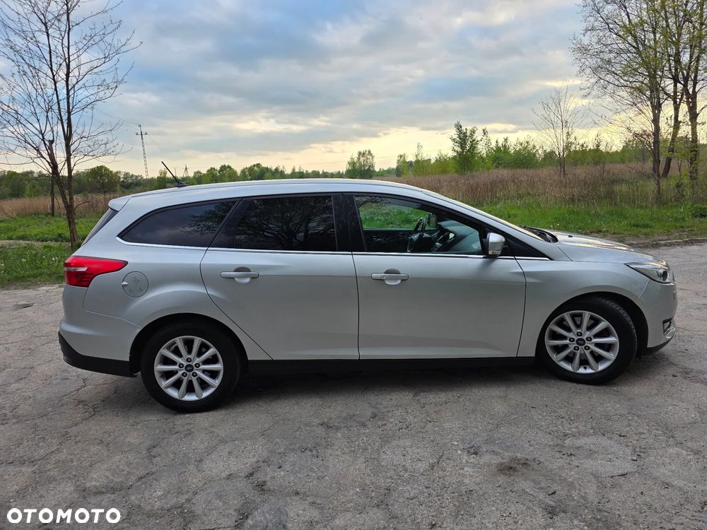Ford Focus 2.0 TDCi Titanium ASS - 6