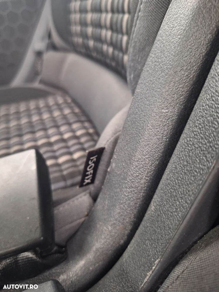 Volkswagen Touran 2.0 TDI DPF Cross - 19