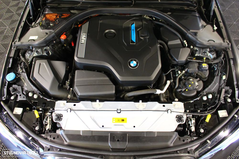 BMW 320 e Line Luxury Auto - 39