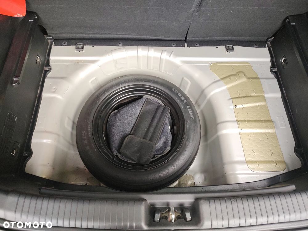 Kia Venga 1.4 L - 14