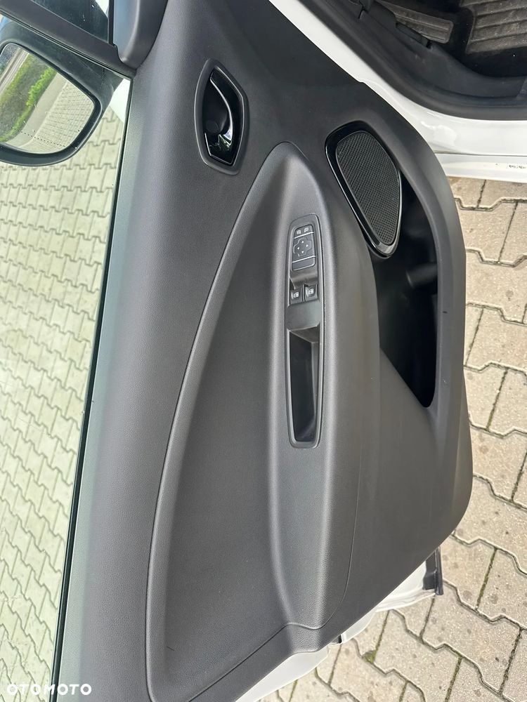 Renault Zoe - 8