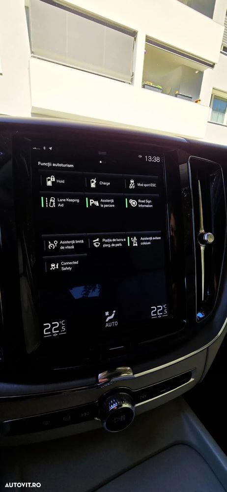 Volvo XC 60 T8 Twin Engine AWD Momentum - 14