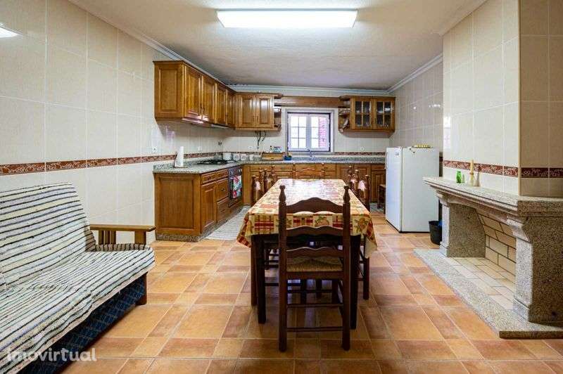 Moradia na zona de Celorico da Beira - Grande imagem: 3/12