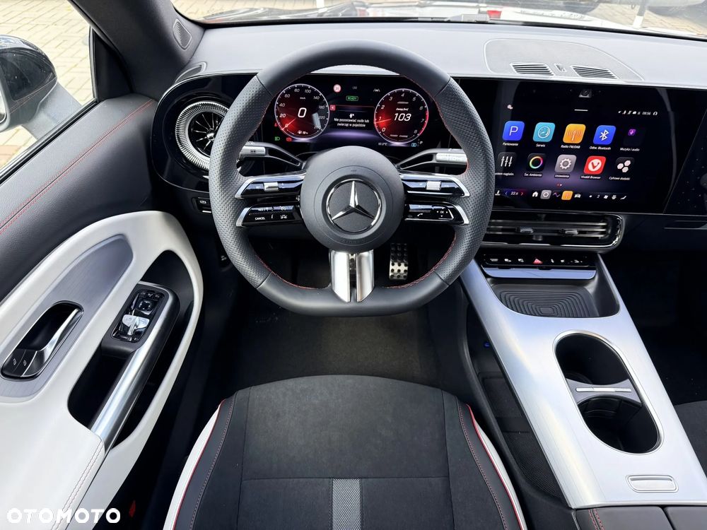 Mercedes-Benz CLA - 13