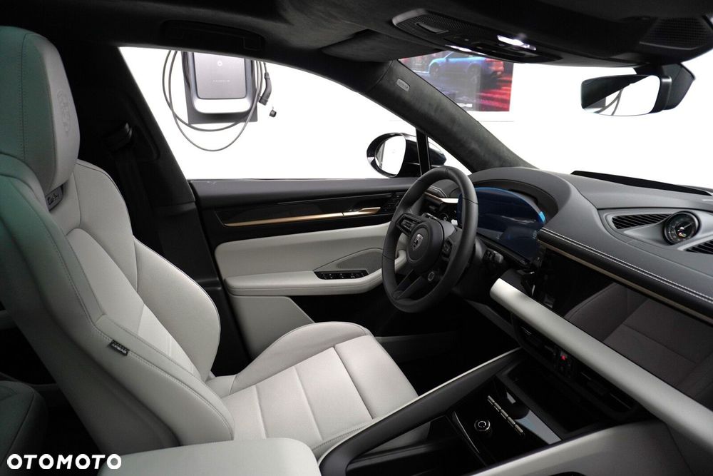 Porsche Macan - 22