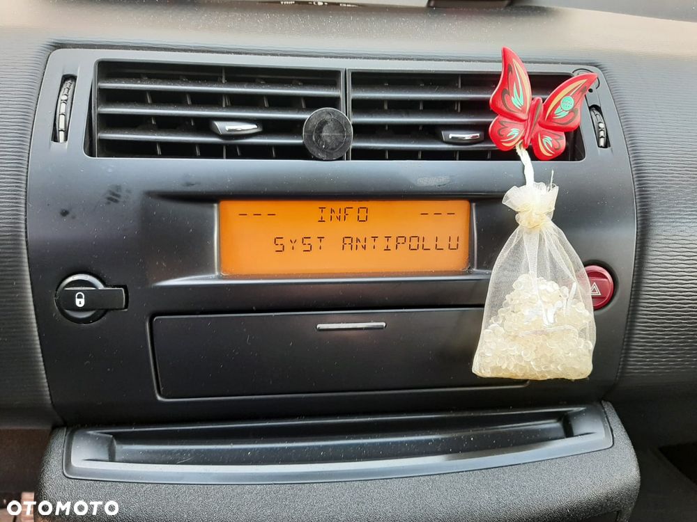 Citroën C4 1.6 HDi FAP Style - 18