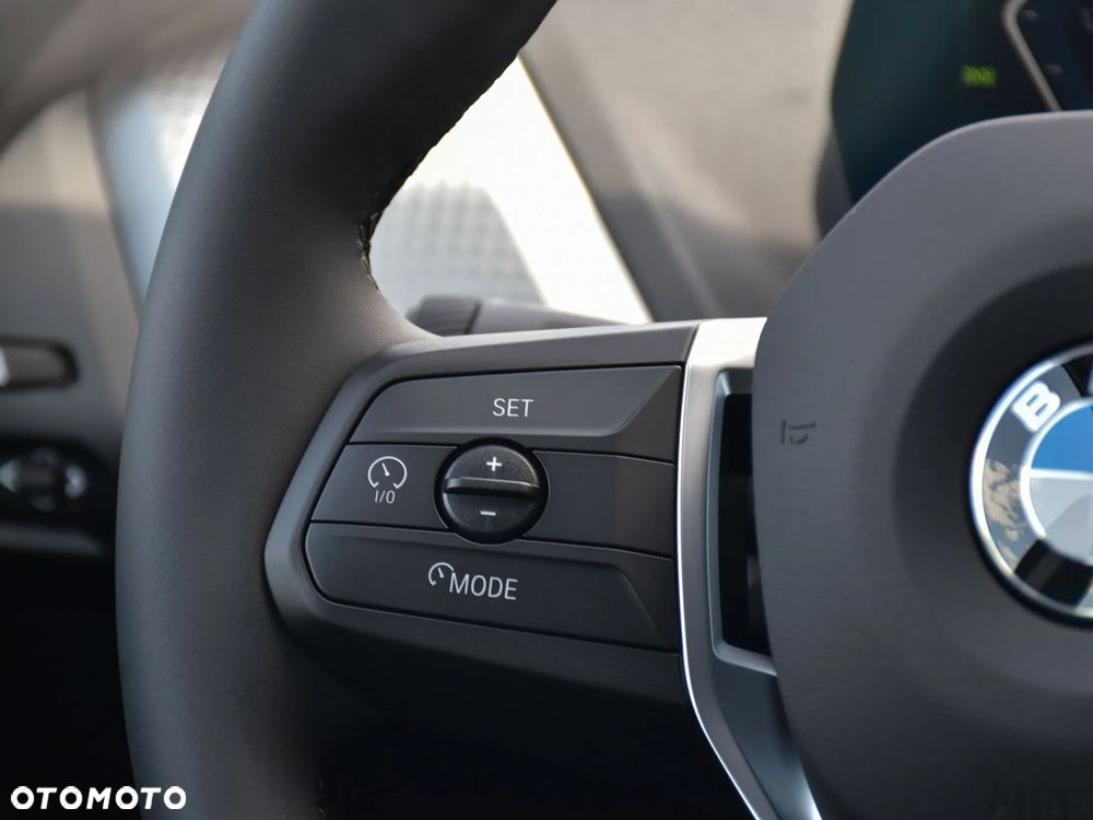 BMW Seria 2 216i - 27