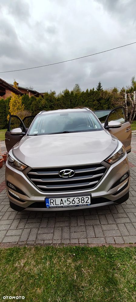 Hyundai Tucson blue 1.7 CRDi 2WD Advantage - 16