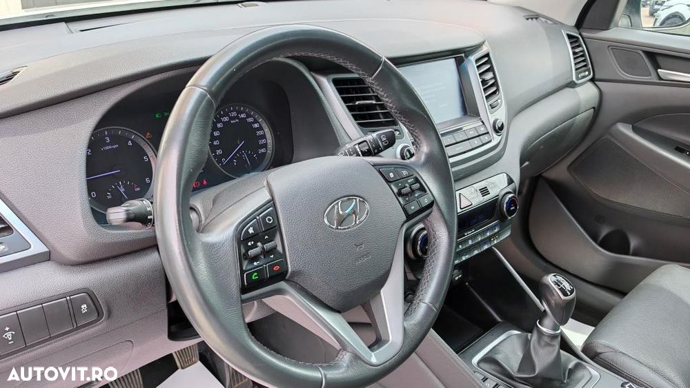 Hyundai Tucson blue 1.7 CRDi 2WD Passion - 24