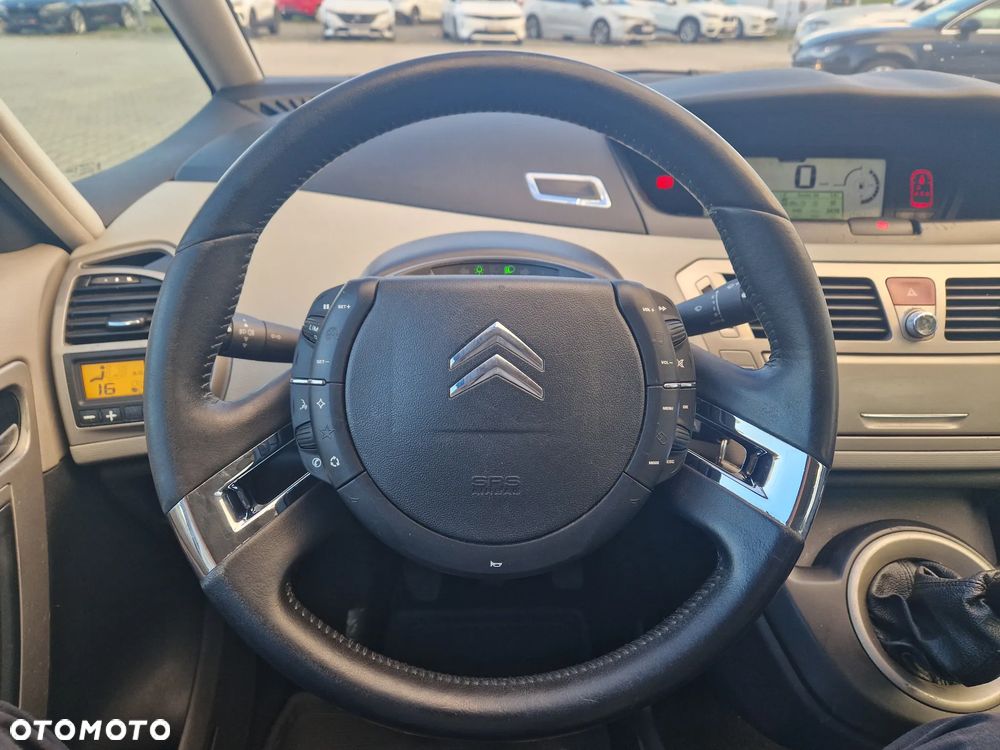 Citroën C4 Picasso - 16