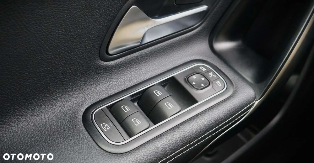 Mercedes-Benz CLA - 27
