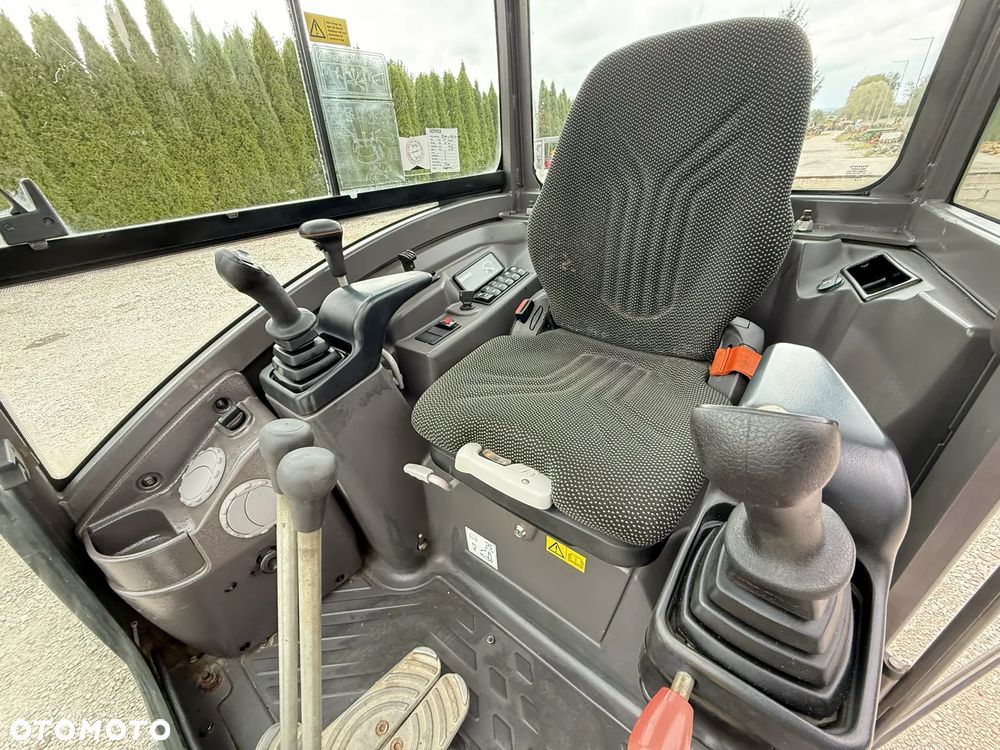 Volvo EC18D EC 18 D / Z NIEMIEC / PIĘKNA / POWERTILT / 2017 ROK / ORYGINAŁ / 15 16 17 20 22 301.6 301.8 VIO PC KX 018 19C 16C 18-3 - 27