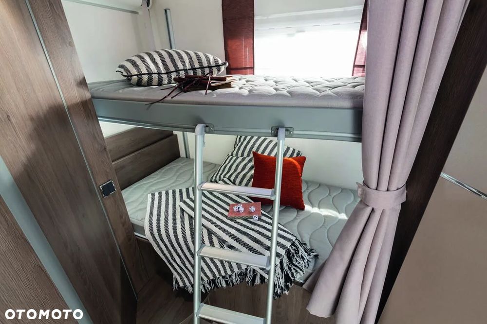 Ford Chausson 720 Titanium - 5