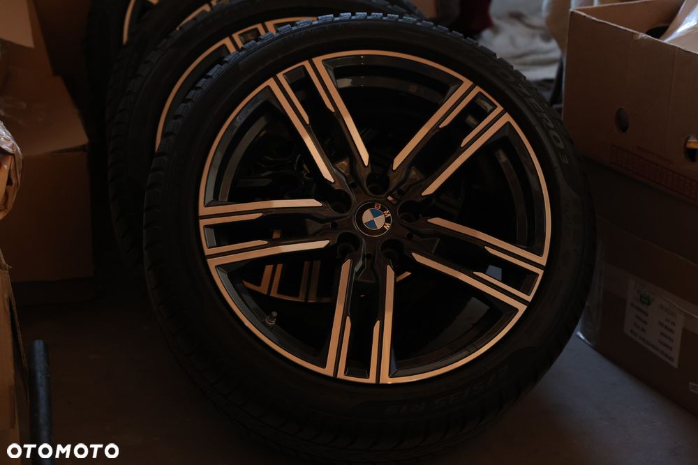 BMW Seria 8 - 36