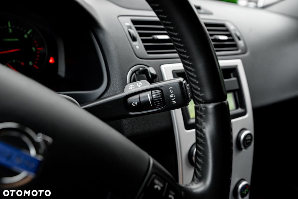 Volvo V50 DPF D3 Geartronic - 38